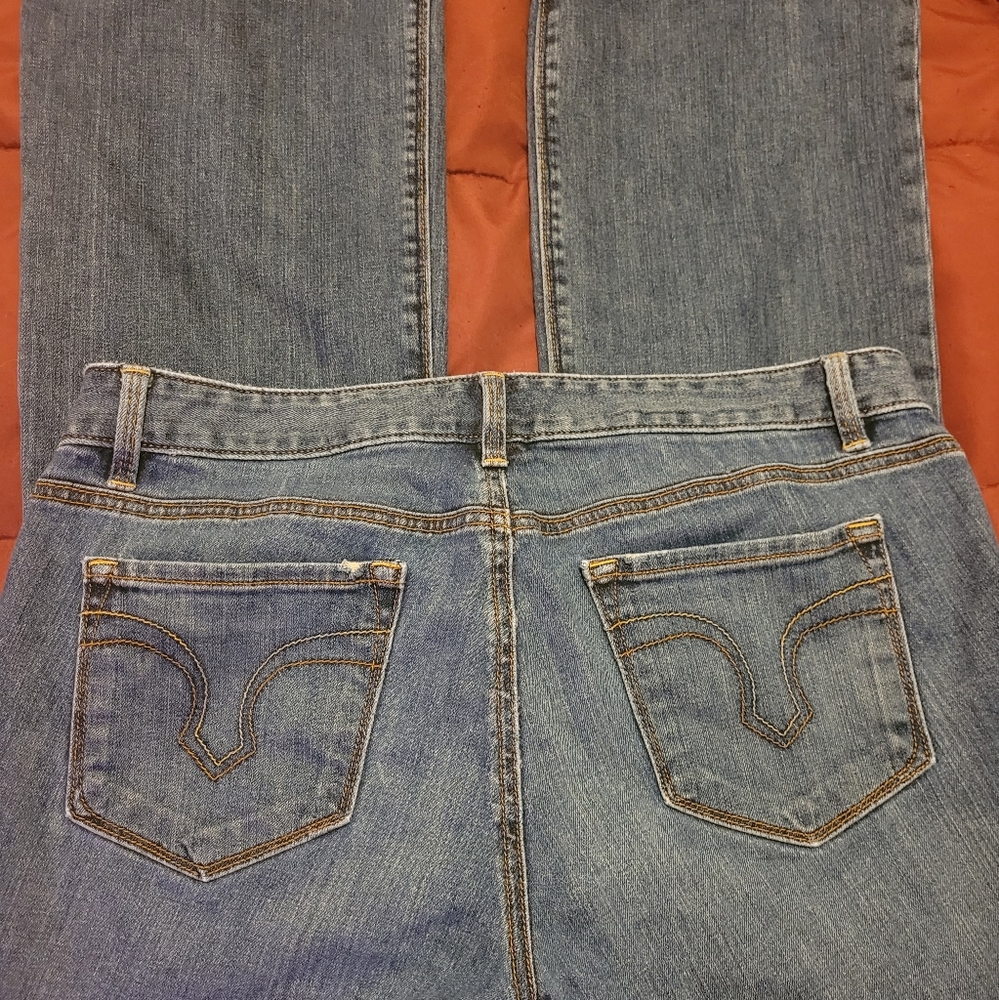 EUC Loft Curvy Boot Cut Jeans Size 10